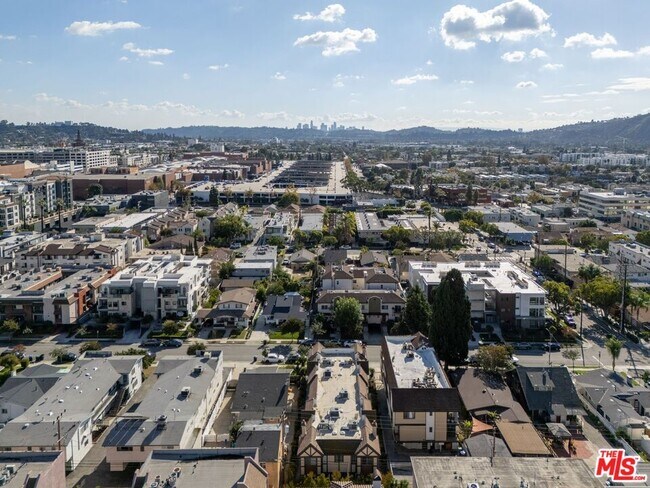 Building Photo - 361 Salem St