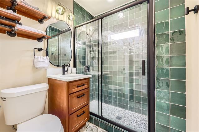 Building Photo - 225 S Oak Cliff Blvd