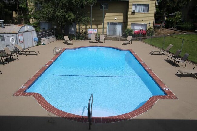 Building Photo - 5820 SW Erickson Ave