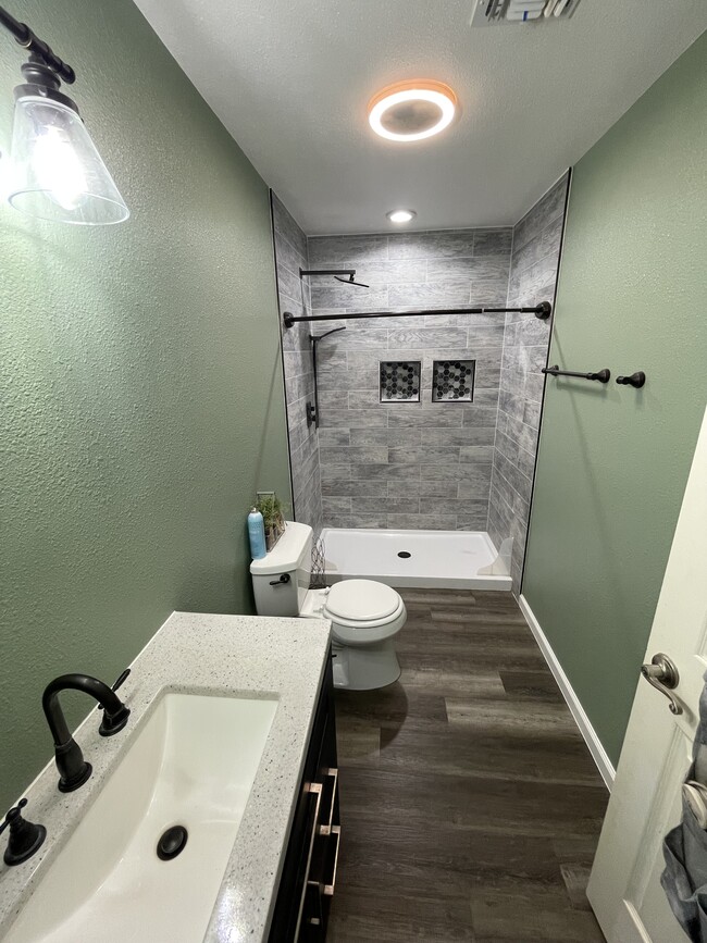 master bath - 113 W Welder St