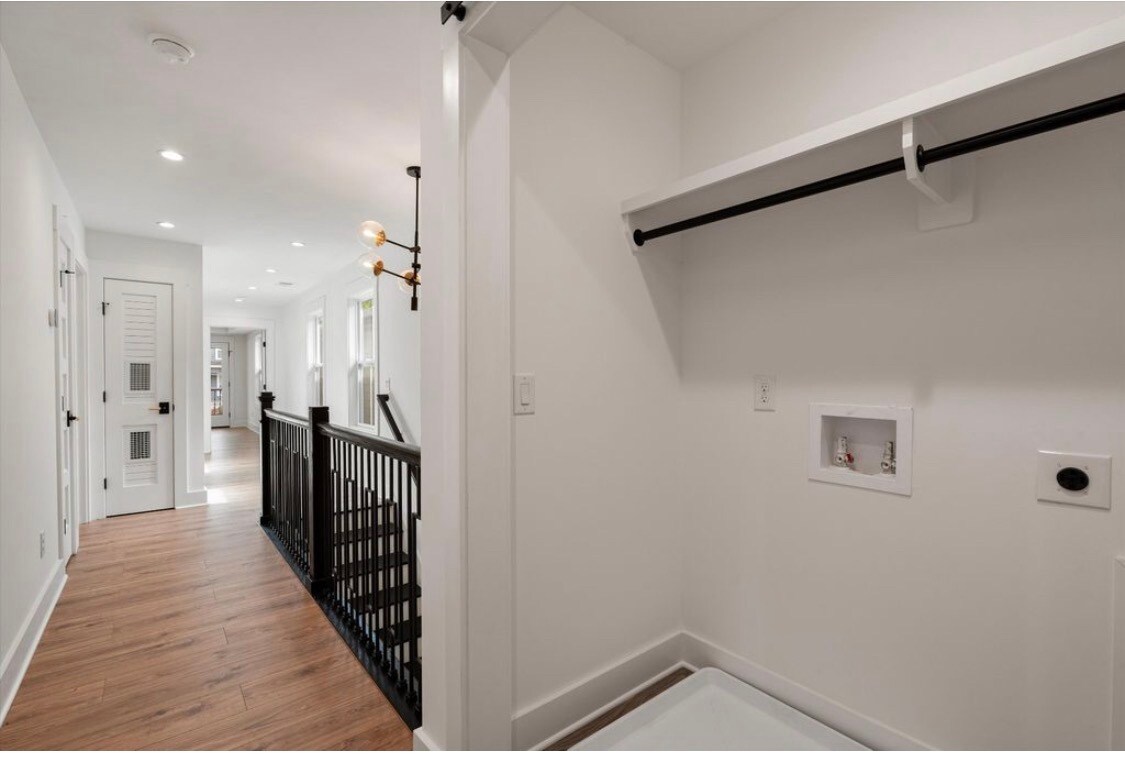 Building Photo - 151 Fain St