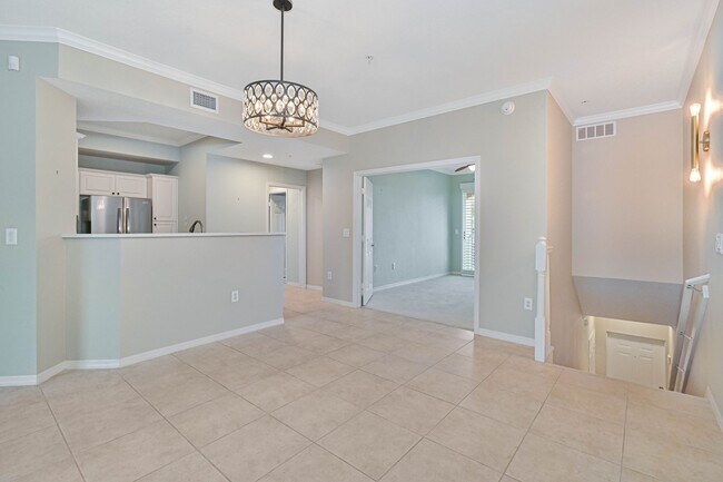 Building Photo - 8561 Evernia Ct