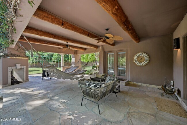 Building Photo - 6112 E Mockingbird Ln