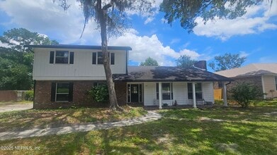 Building Photo - 2612 Bottomridge Dr