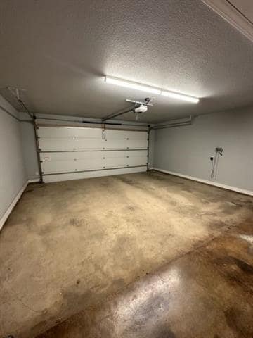 Building Photo - 1002 Kelley Ln