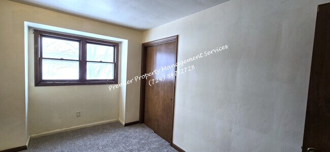 Building Photo - 268 Mohawk School Rd