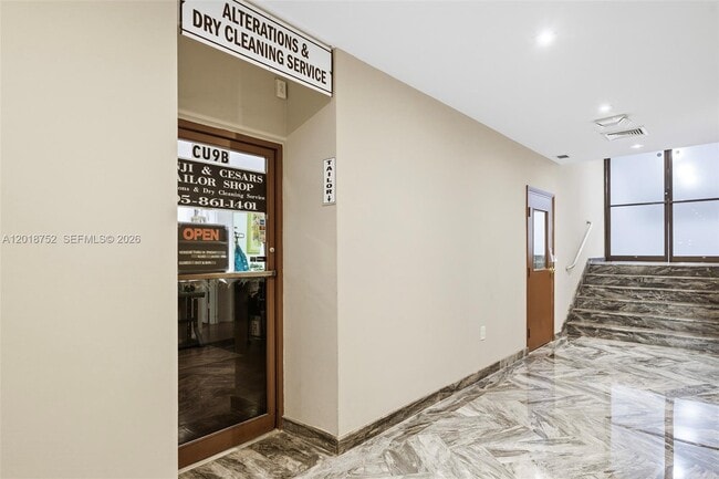 Building Photo - 5401 Collins Ave
