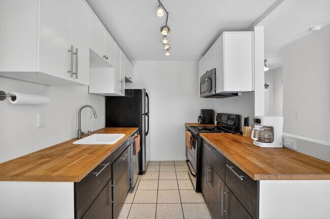 Building Photo - Cute and cozy Chula Vista 2bed/1bath condo available!