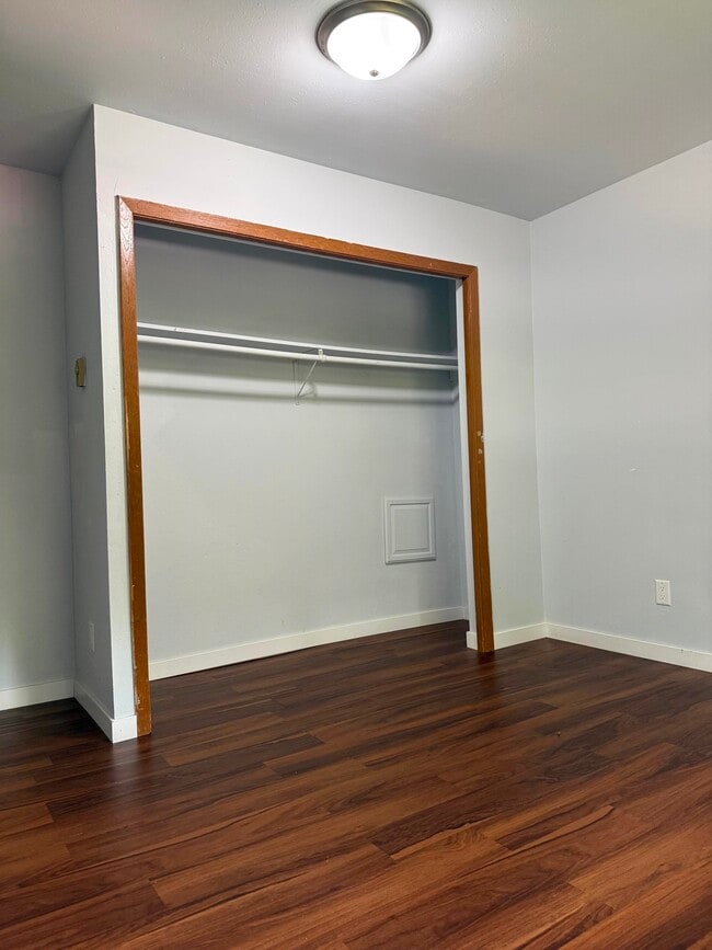 Building Photo - 2939 Traceway Dr