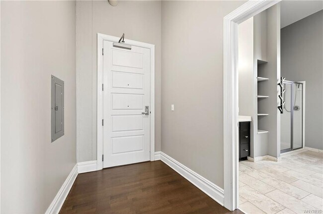 Building Photo - 2917 Main St