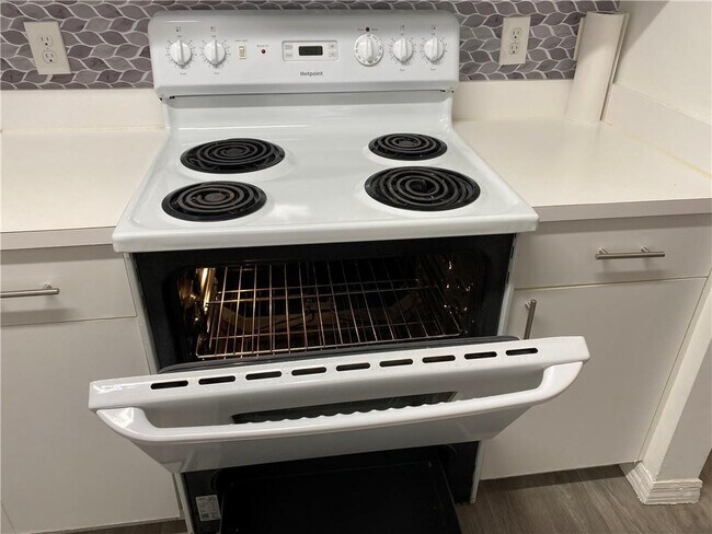 Building Photo - 12112 St.Andrews Pl