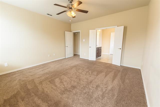 Building Photo - 15841 Oak Pointe Dr