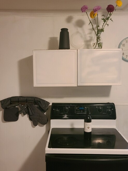 Building Photo - 18 Gold St