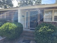 Building Photo - 608 Plum Dr