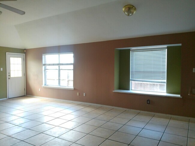 Building Photo - 7818 Wolverine Dr