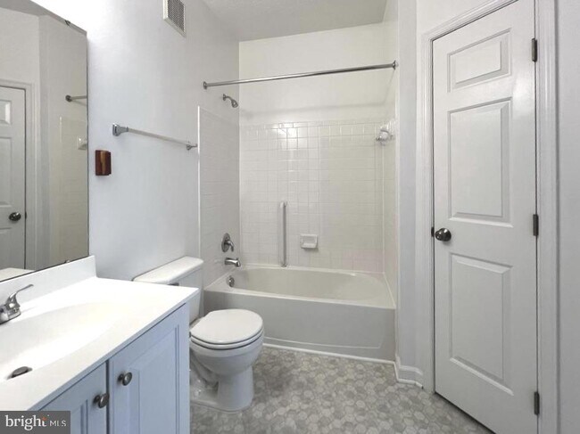 Building Photo - 2493 Amber Orchard Ct
