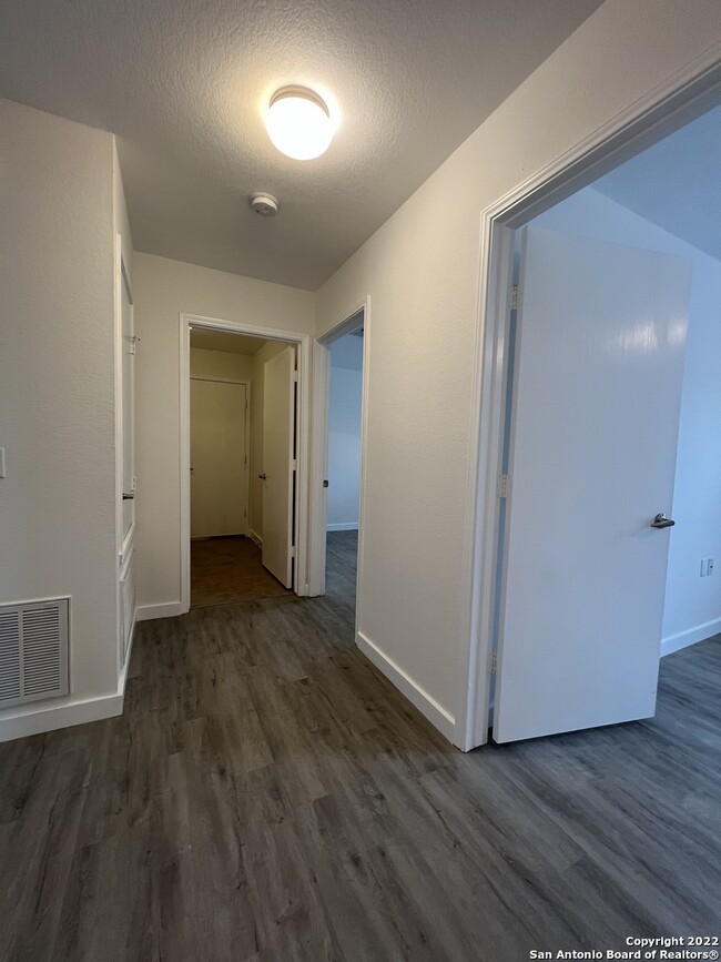 Building Photo - 9116 China Rose Dr