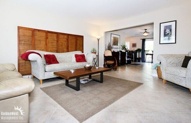 Building Photo - Stylish 3Bdm 2Ba Home in Cardiff by the Sea!