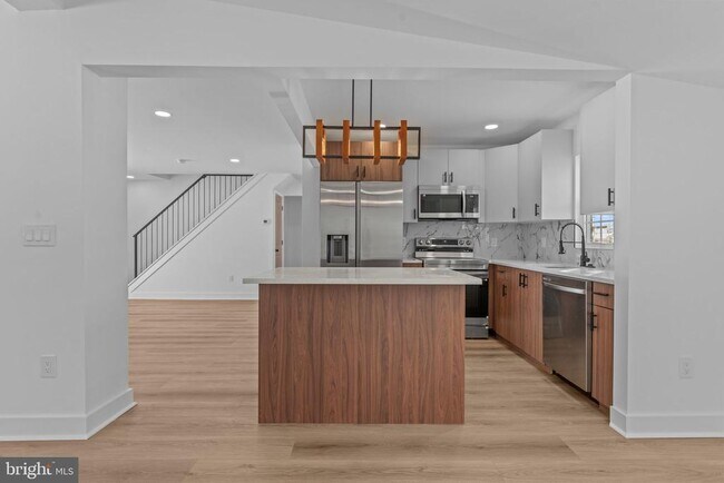 Building Photo - 139 Ivy Hill Rd