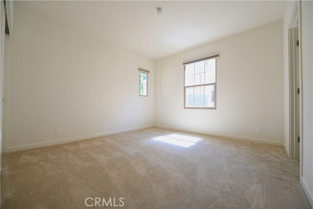 Building Photo - 105 Holly Springs