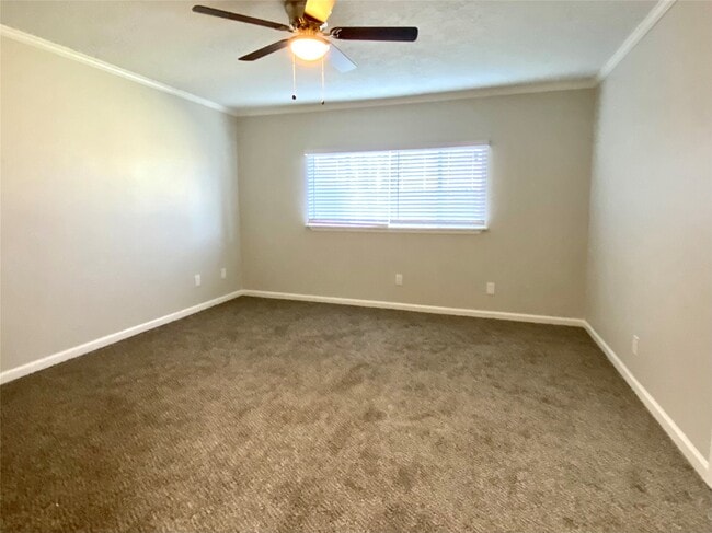 Building Photo - 4806 Temple Bell Dr