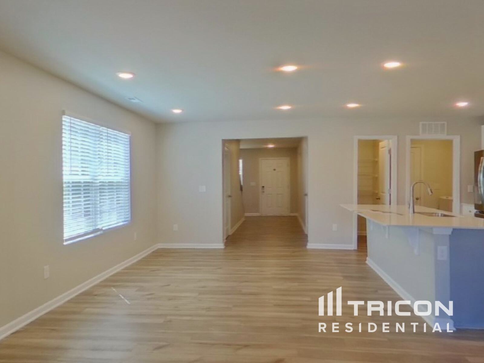 Building Photo - 2153 Trollinger Dr