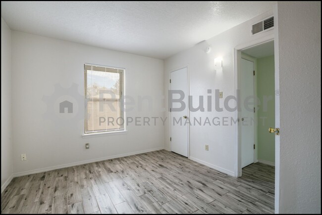 Building Photo - CALL US TODAY AT (505) 808-6467 TO SCHEDUL...