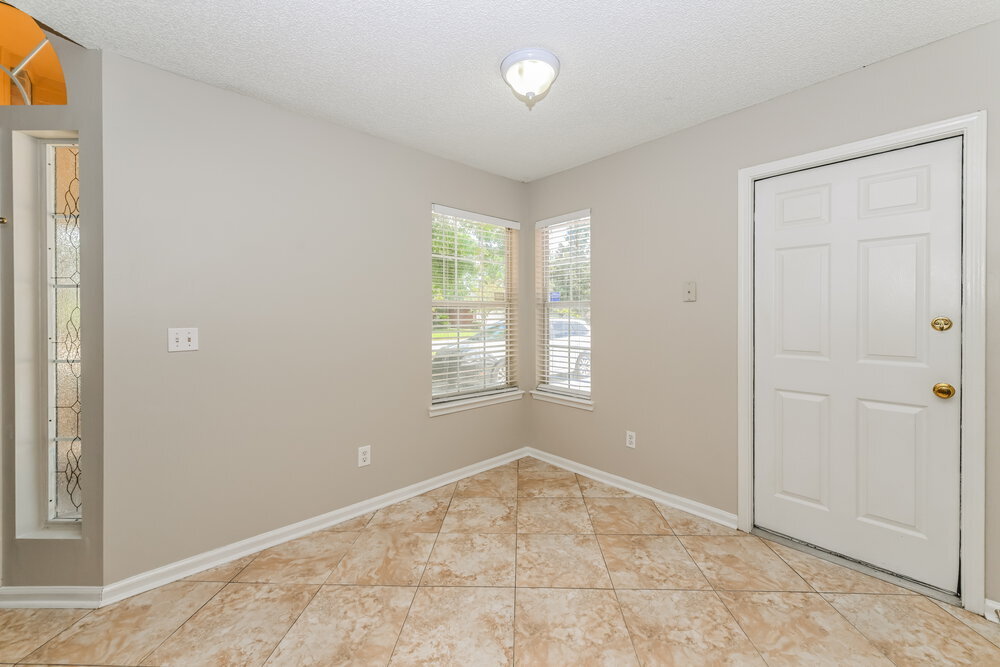 Building Photo - 2877 Sutton Estates Cir N
