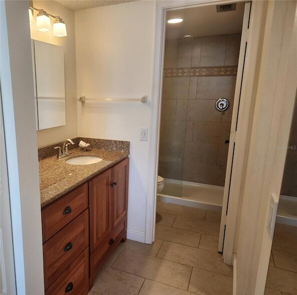 Building Photo - 6295 Bahia Del Mar Cir