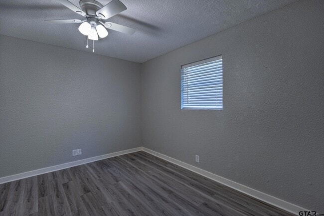 Building Photo - 9951 FM 346