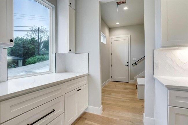 Building Photo - 2603 Nocona Trail