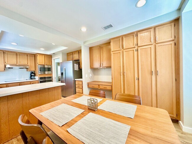 Building Photo - FOR RENT Call For Availability 3Br/3Ba 2128 Sqft Fully Furnished Del Mar Heights Vacation Home, C...
