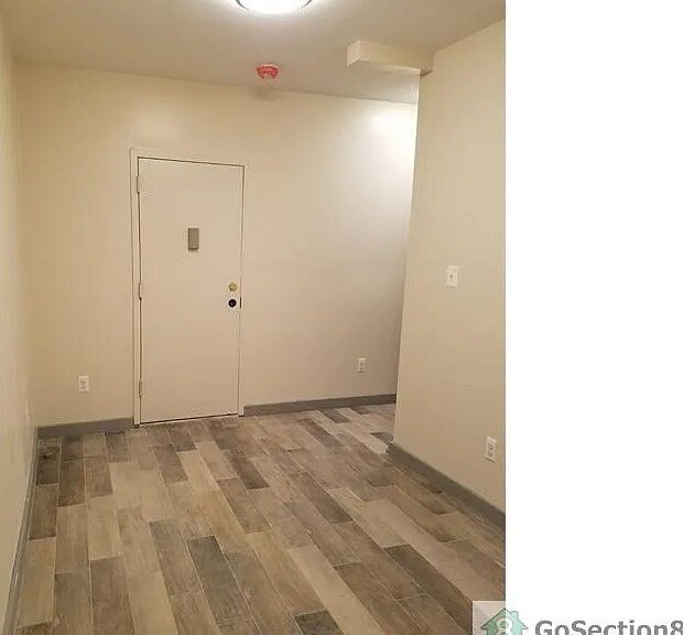 Building Photo - 69-75 James St