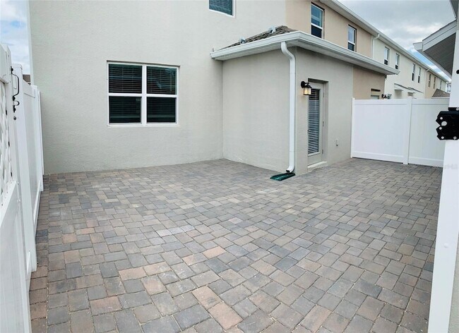 Building Photo - 10672 Words Dr