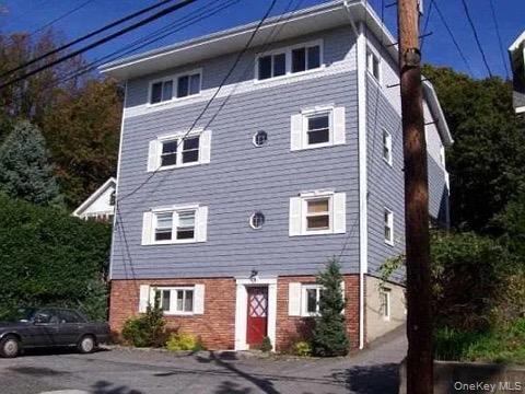 Building Photo - 76 Bayview Ave