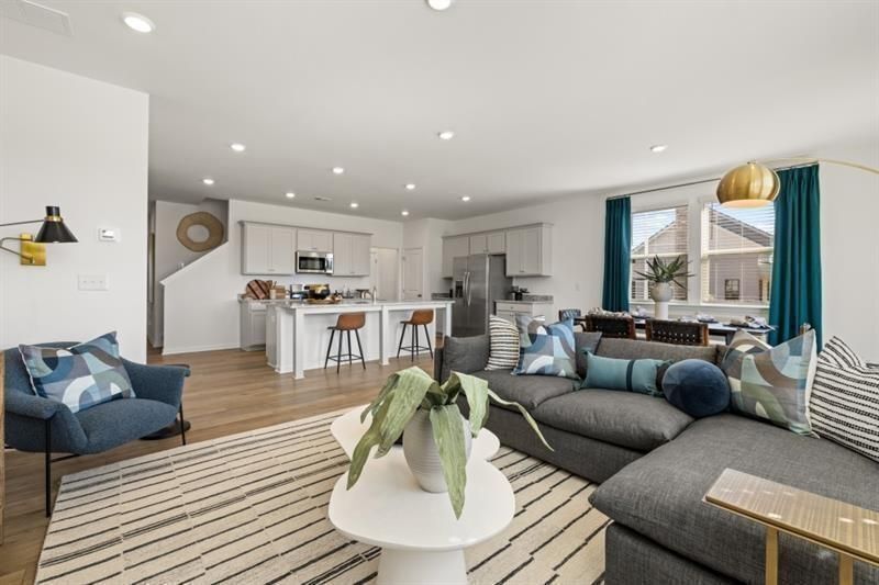 Building Photo - 2775 Lou Lou Ln