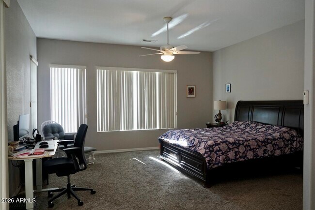 Building Photo - 571 W Locust Dr.