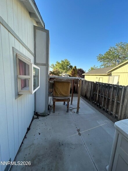 Building Photo - 559 Nader Wy