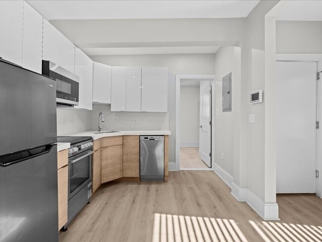 Building Photo - 87-89 Malden St