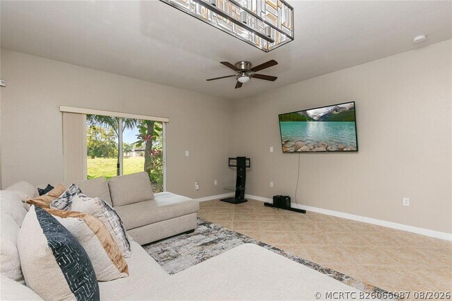 Building Photo - 4408 Woodland Cir