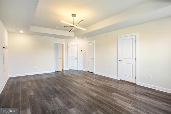 Building Photo - 6725 24th Ct N