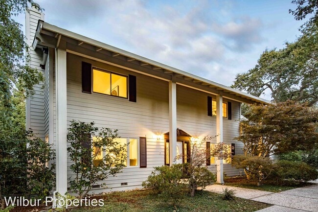 Building Photo - 5 br, 3.5 bath House - 27555 Purissima Rd