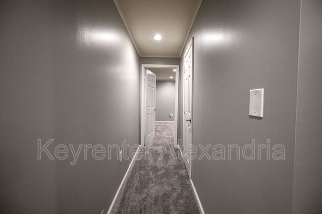 Building Photo - 7107 Tolliver St