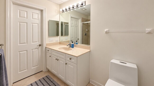 Building Photo - 541 Bridgestone Ct