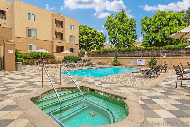Building Photo - 3550 Lebon Dr