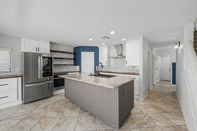 Building Photo - 6774 E Four Peaks Way