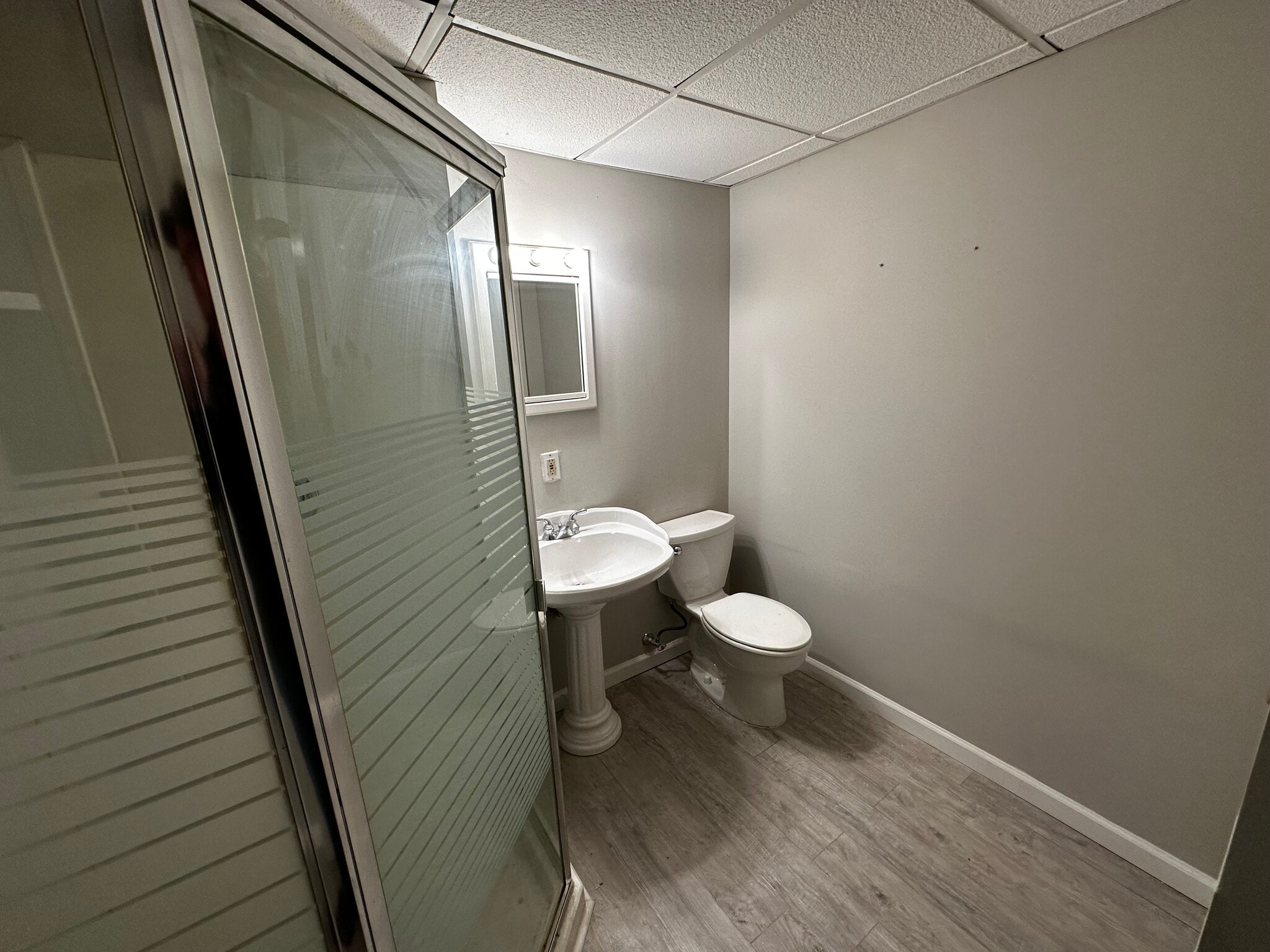 Building Photo - 1227 Athens Ct