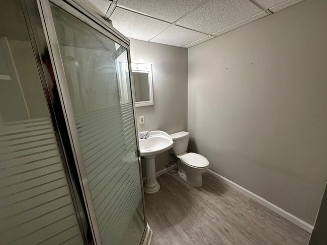 Building Photo - 1227 Athens Ct