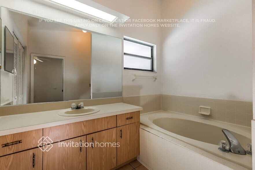 Building Photo - 2920 Wilder Park Dr