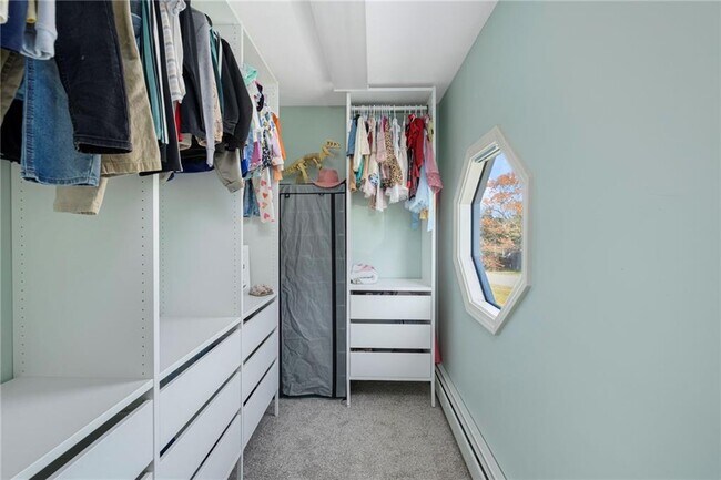 Building Photo - 42 Rollingwood Dr